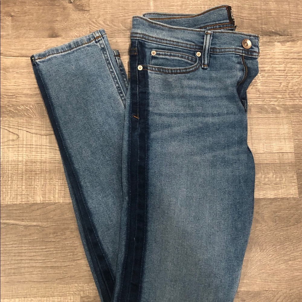 🌱 4/$25 BDG jeans “the skinny” side strip skinny - Picture 4 of 4